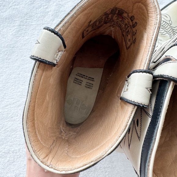 Heritage scorpion boots - Picture 8 of 9